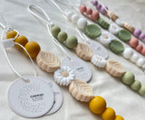 Chewies & More - Daisy Clip - White