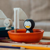 PlanToys Sailing Boat - Penguin - Laadlee
