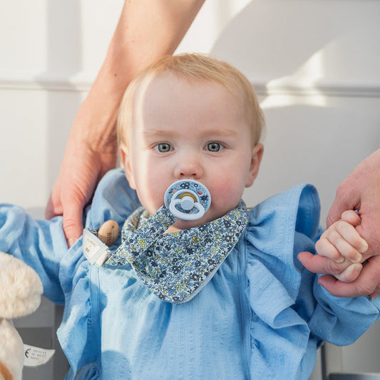 BIBS x LIBERTY Pacifier Clip - Camomile Lawn / Baby Blue - Laadlee