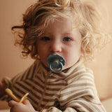 Frigg Daisy Latex Baby Pacifier 0-6M, 2Pack, Woodchuck/French Grey - Size 1 - Laadlee