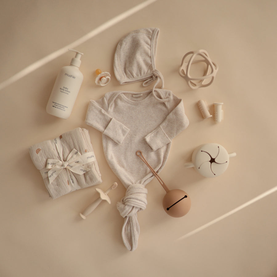 Mushie Ribbed Knotted Baby Gown Beige Melange - Laadlee