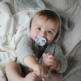 Frigg Daisy Latex Baby Pacifier 6M-18M, 2Pack, Powder Blue/Lily Pad - Size 2 - Laadlee