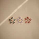 Mushie Flower Press Toy Dried Thyme/Natural/Shifting Sand - Laadlee