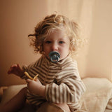 Frigg Daisy Silicone Baby Pacifier 0-6M, 2Pack, French Gray/Woodchuck - Size 1 - Laadlee