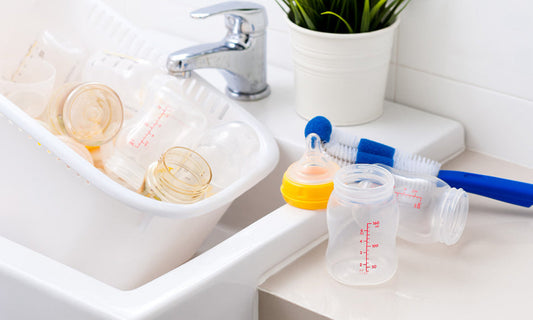 7 Bottle Hygiene Mistakes UAE Moms Make (And How to Fix Them)