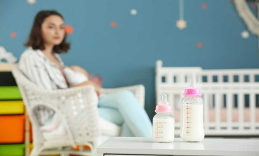 Guide to Choosing BPA-Free Feeding Bottles for Babies