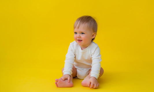 How to Choose the Right Baby Clothes to Keep Your Little One Cozy