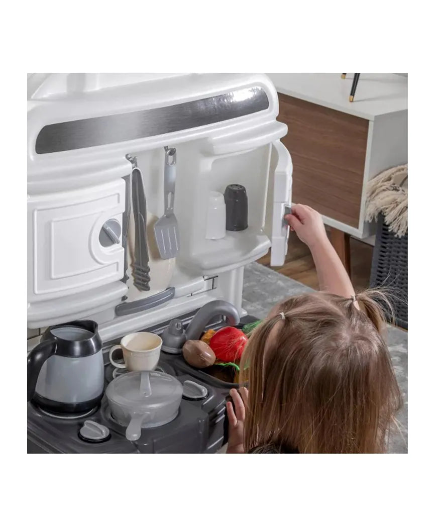 Step2 Quaint Kitchen - White - Laadlee