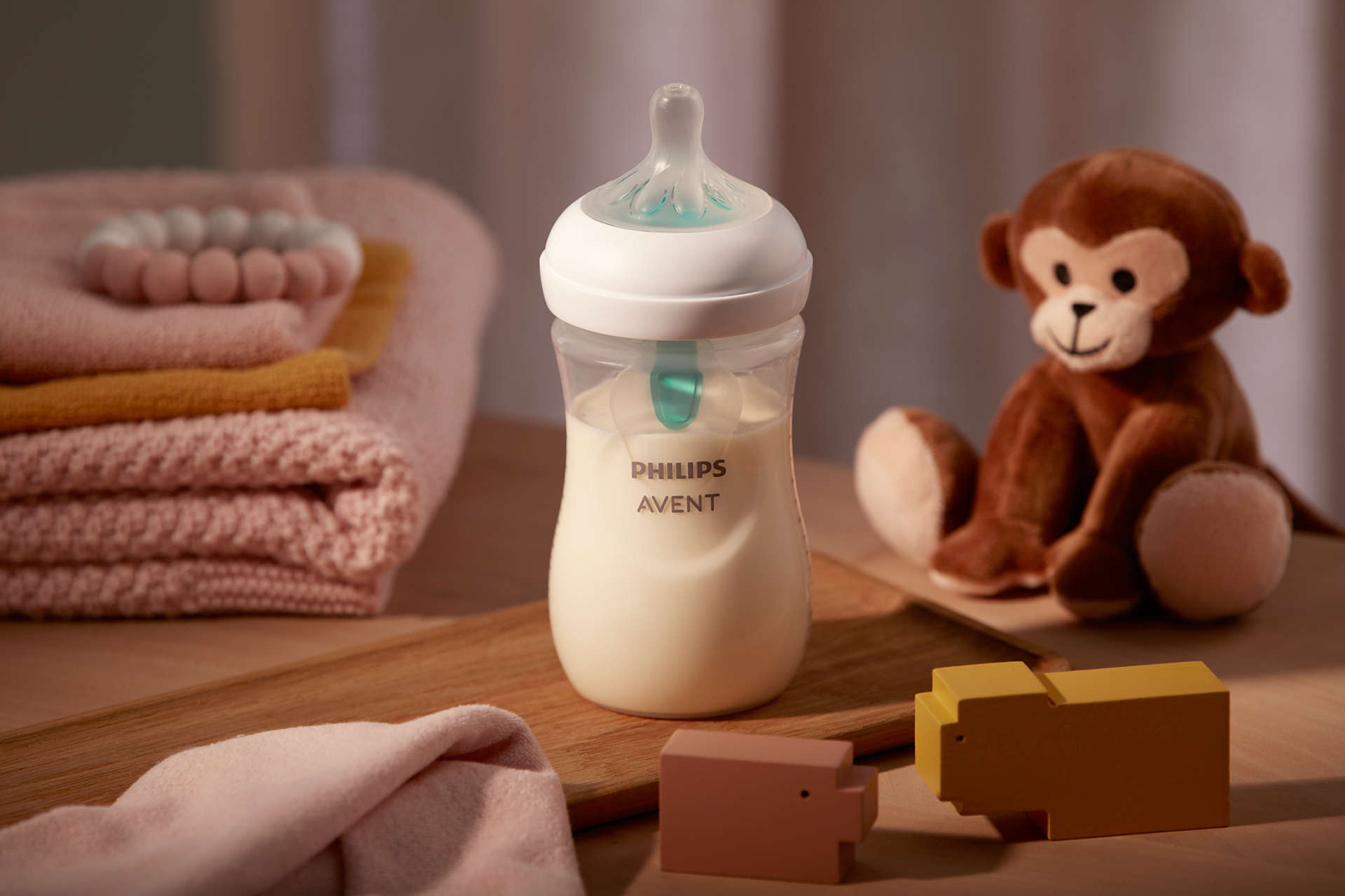 Philips Avent Natural 3.0 Feeding Bottle with Airfee Vent - 260ml - Laadlee