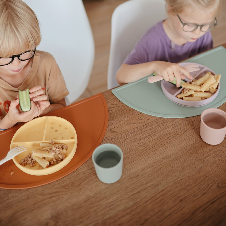 Mushie Silicone Plate Pale Daffodil - Laadlee