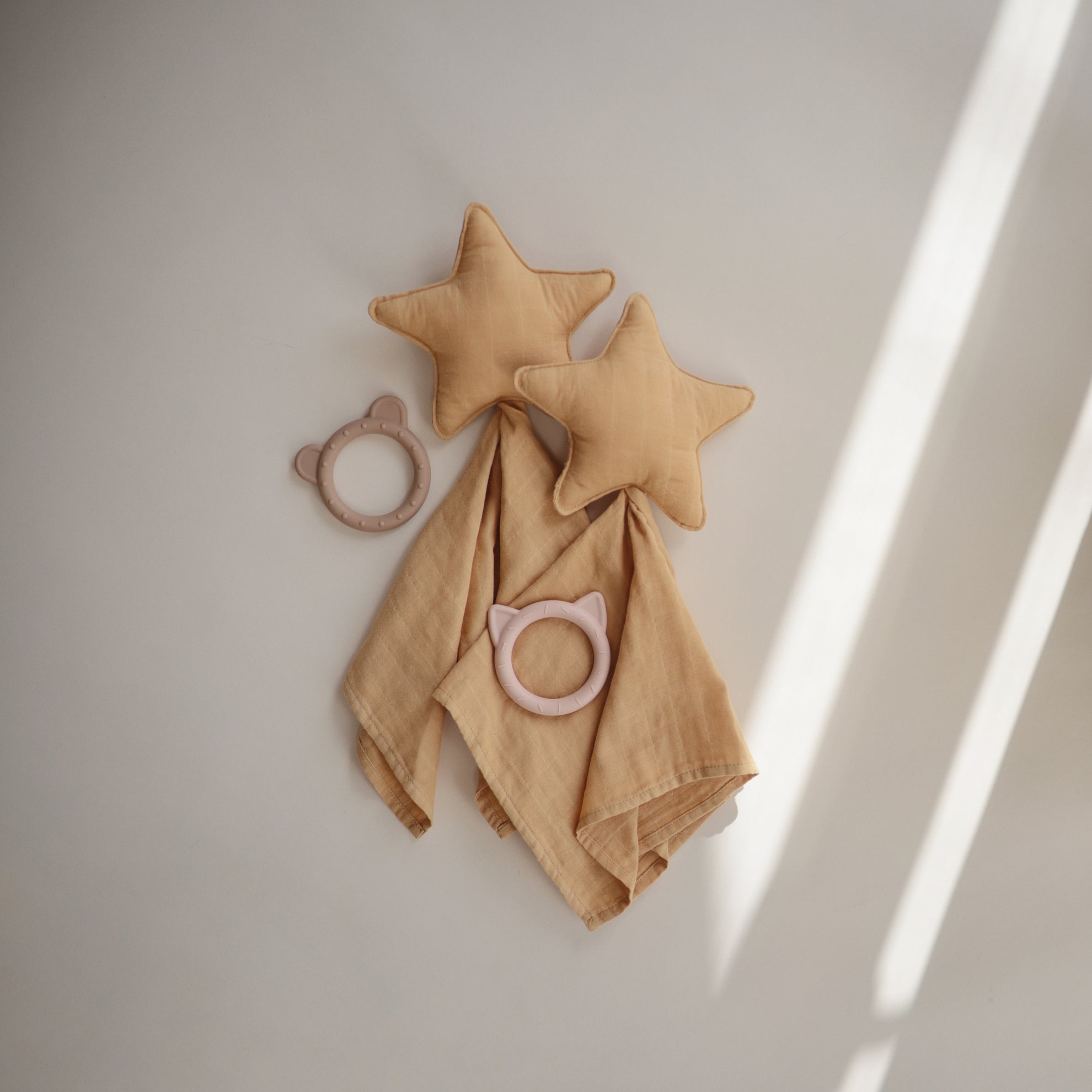Mushie Lovey Blanket Star Fall Yellow - Laadlee