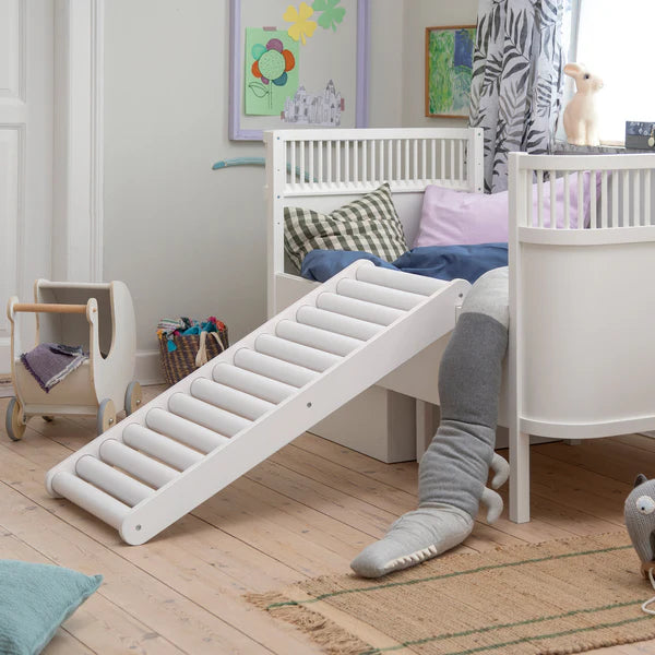 Sebra Baby & Junior Bed - Classic White - Laadlee