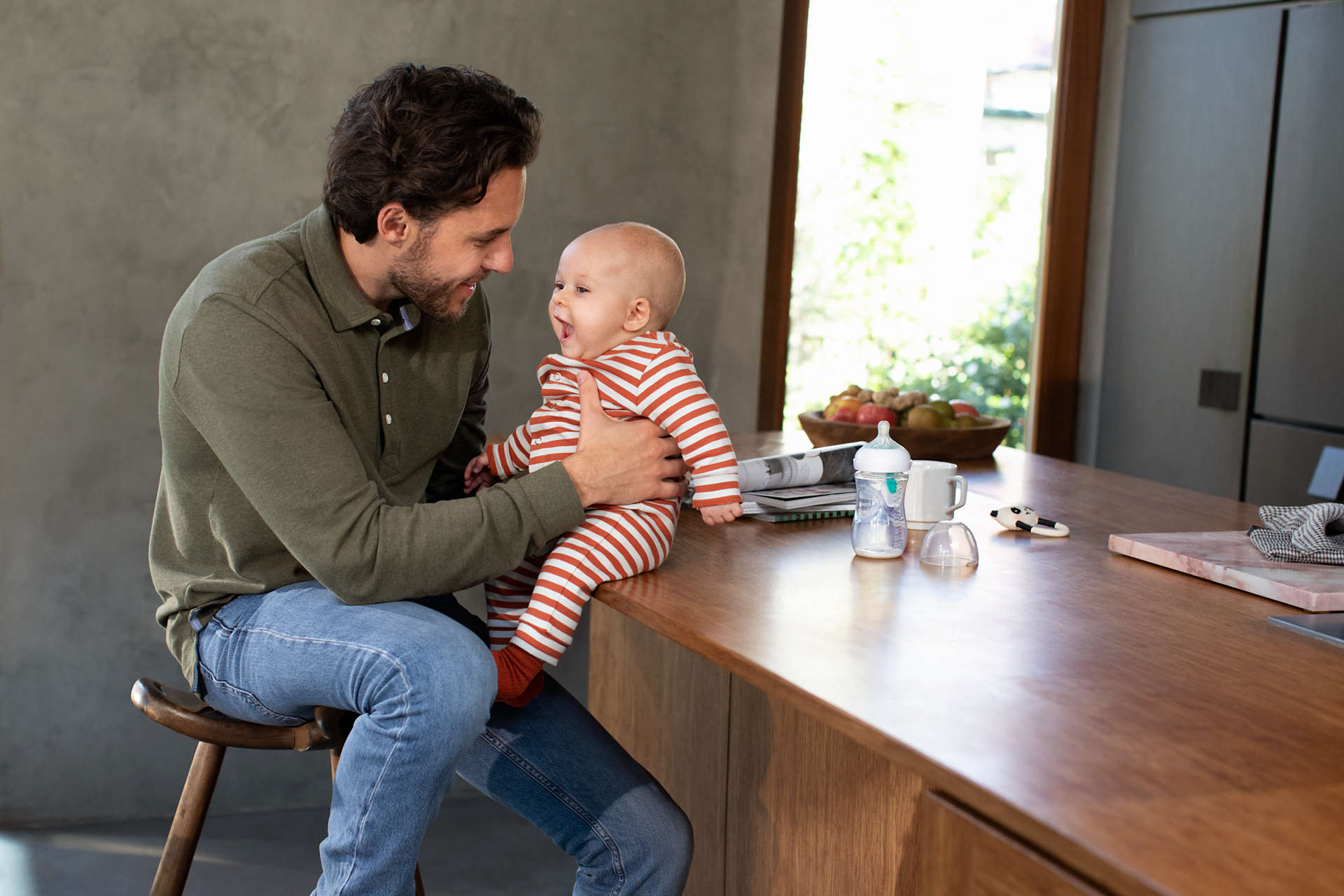 Philips Avent Natural 3.0 Feeding Bottle with Airfee Vent - 260ml - Laadlee