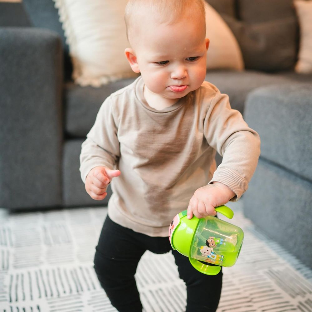 the-first-years-cocomelon-weighted-straw-trainer-cup-207ml-4