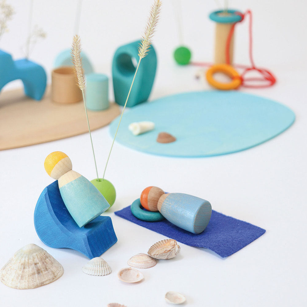 grimm-s-small-world-play-in-the-water-15