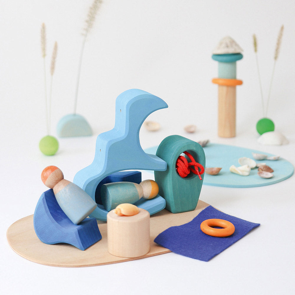 grimm-s-small-world-play-in-the-water-17