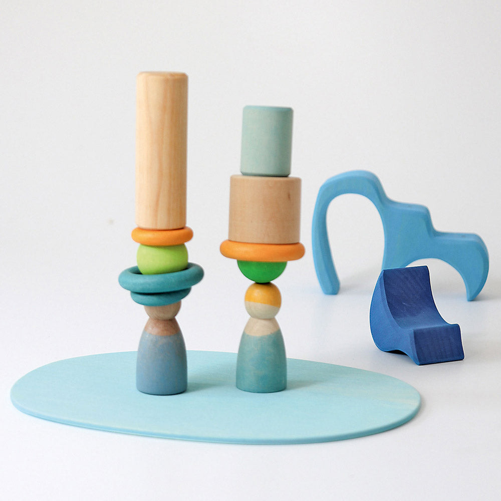 grimm-s-small-world-play-in-the-water-18