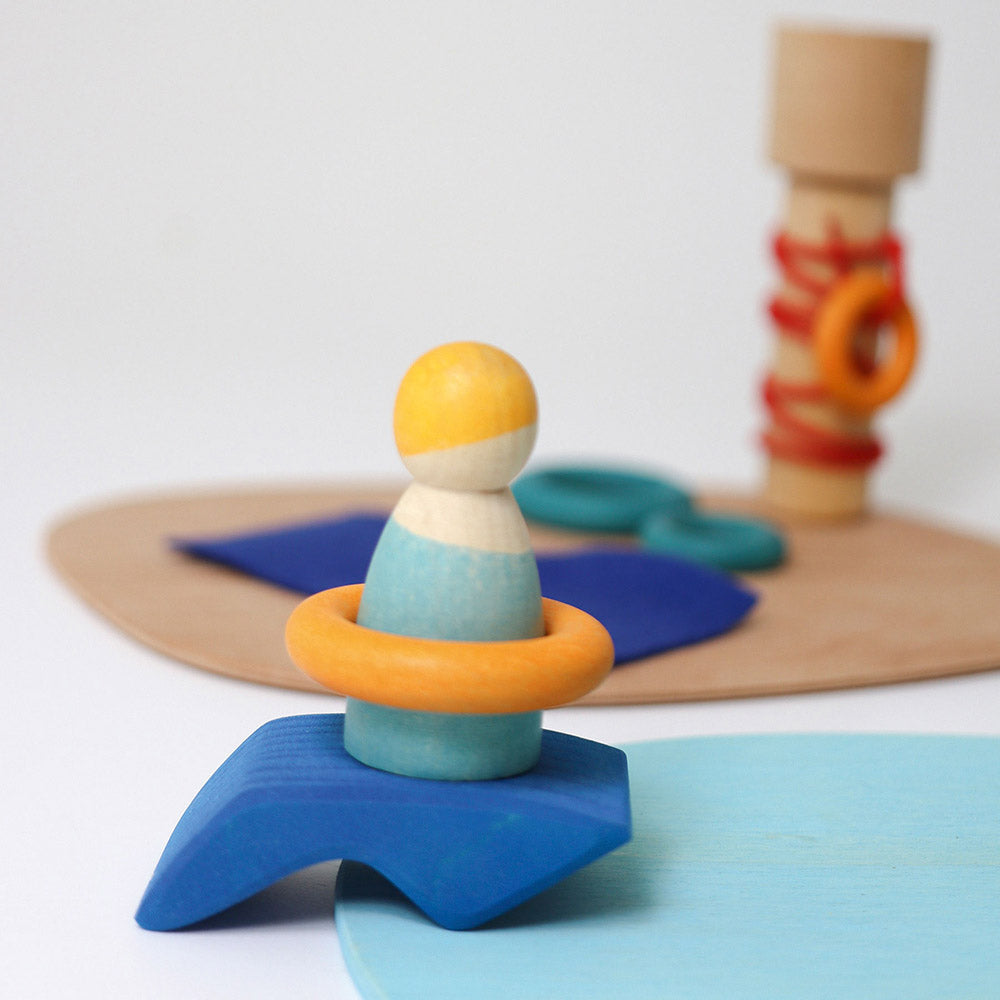 grimm-s-small-world-play-in-the-water-22