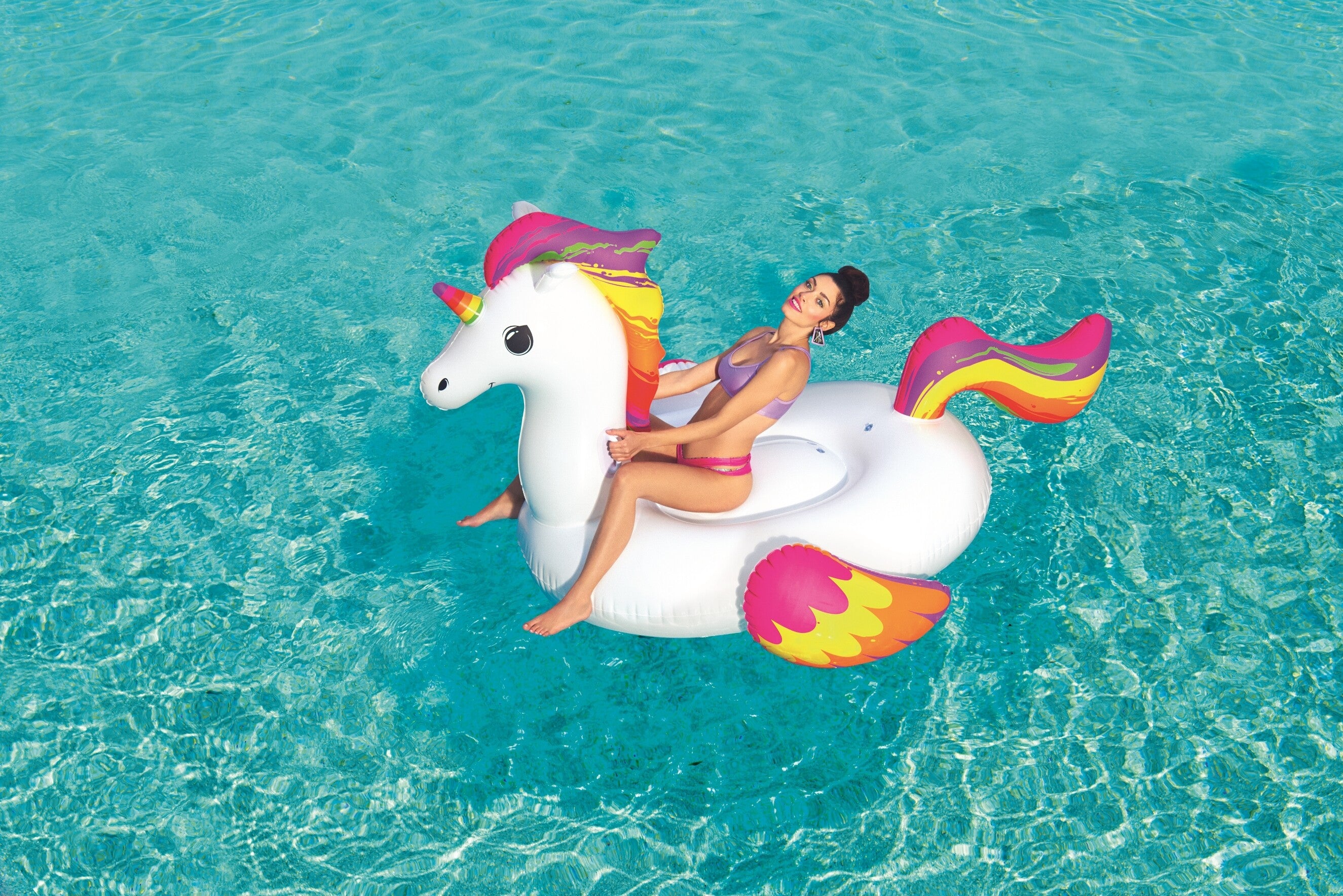bestway-supersized-unicorn-pool-rider-224-x-164cm-2