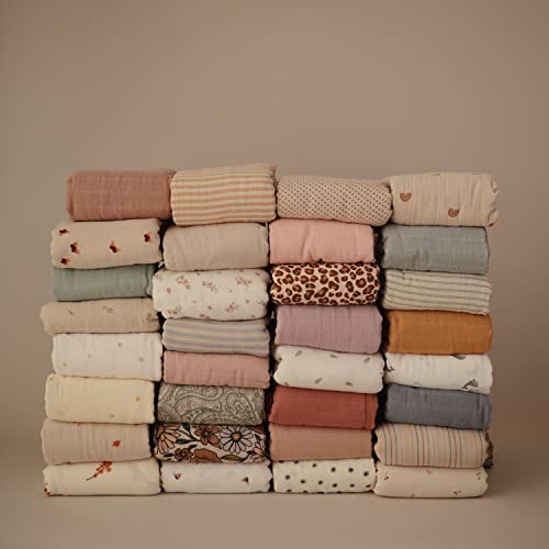 Mushie Swaddle - Leaves - Laadlee