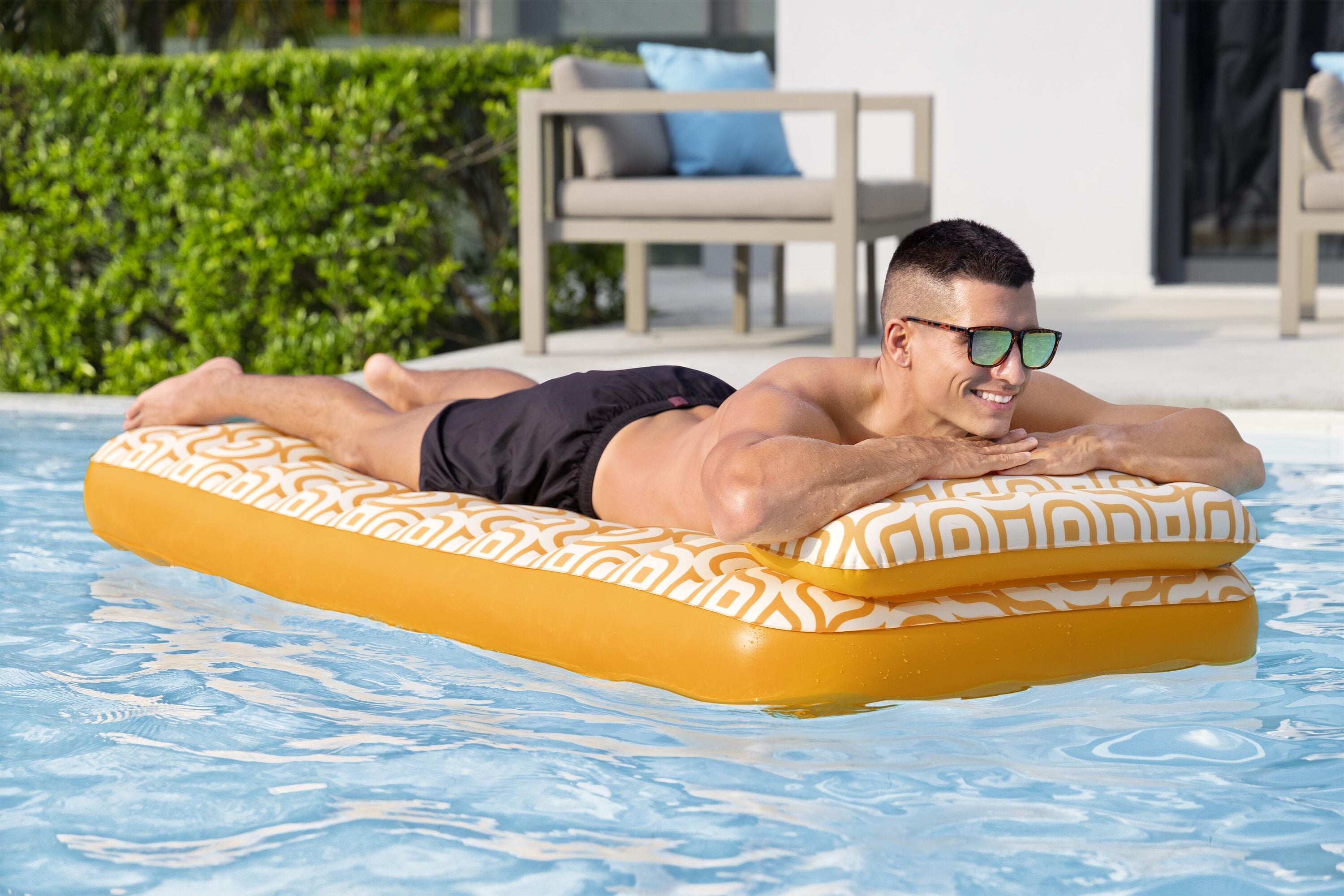 bestway-airmat-deluxe-floating-mat-183x84cm-9