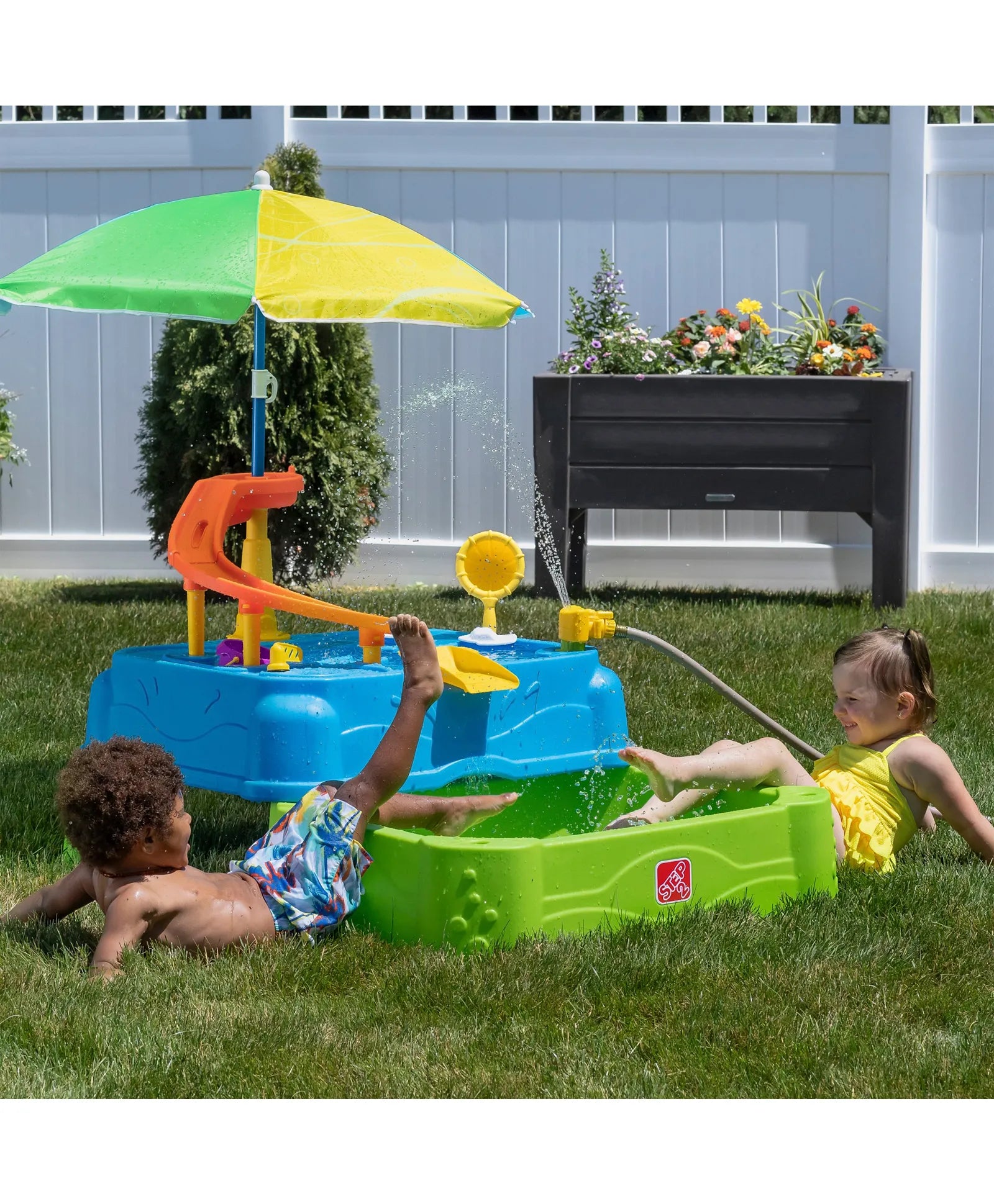 Step2 Waterpark Wonders Two-Tier Water Table - Laadlee