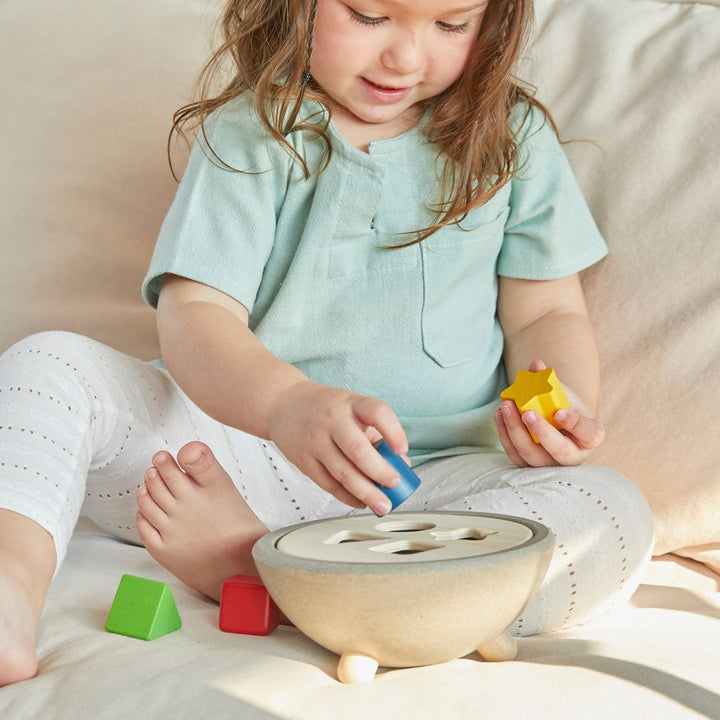 plantoys-shape-sorting-bowl-9