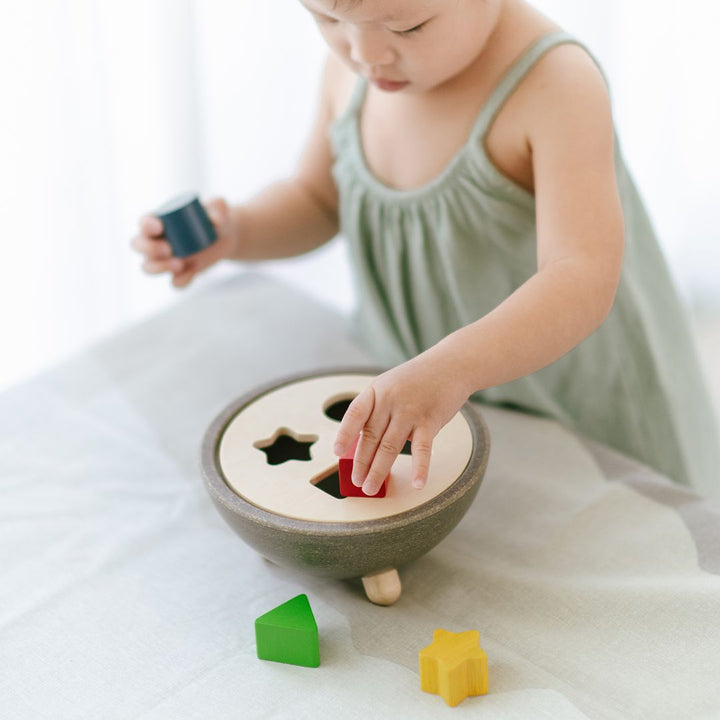 plantoys-shape-sorting-bowl-5