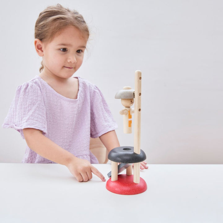 plantoys-mini-jumping-acrobat-7