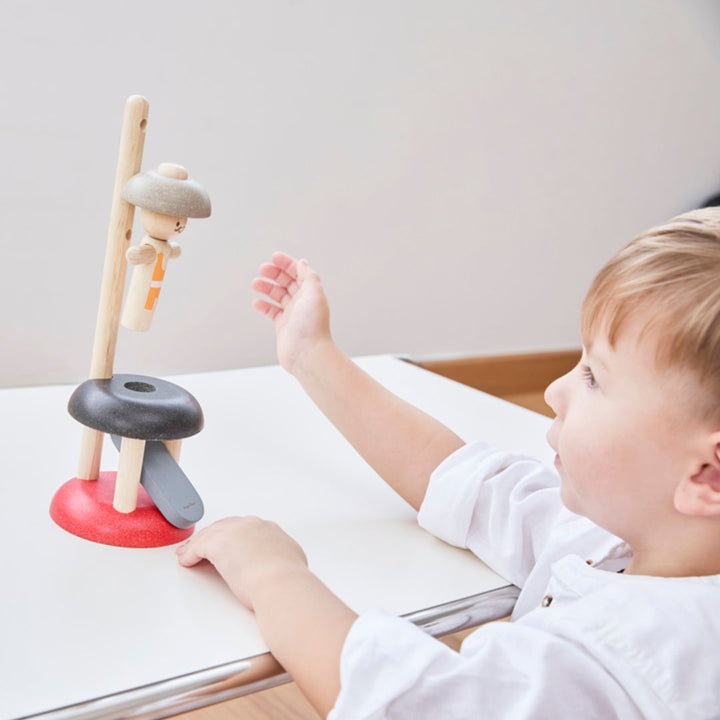 plantoys-mini-jumping-acrobat-5