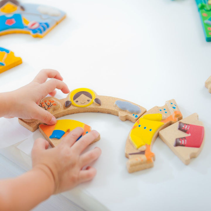 plantoys-weather-dress-up-4