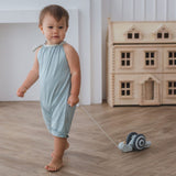 plantoys-pull-along-snail-3