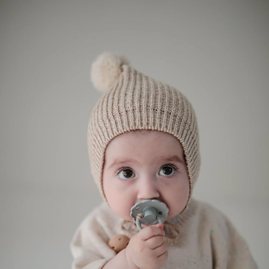 Frigg Daisy Latex Baby Pacifier 0-6M, 1Pack, French Gray Night - Size 1 - Laadlee