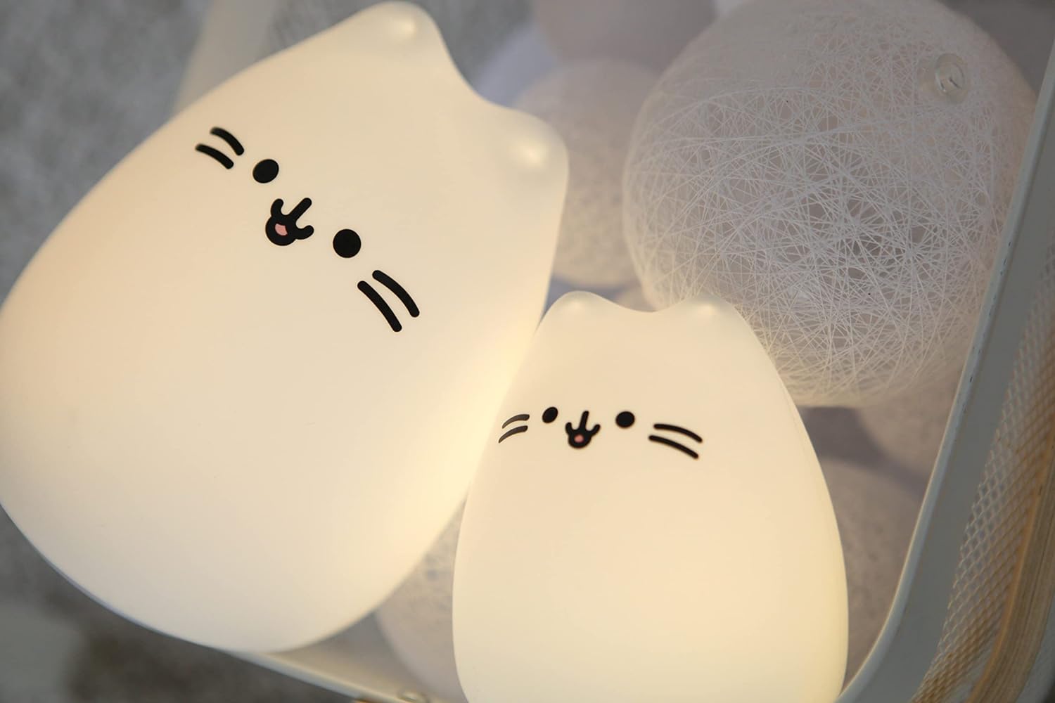 InnoGio - Gio Kitty Midi Silicone Night Light - Laadlee
