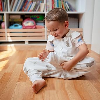 Tickle Tickle Organic Cotton Sleeping Bag with Feet - Fauna - Laadlee