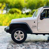 MSZ Jeep Wrangler 1:32 Die-Cast Replica - White - Laadlee