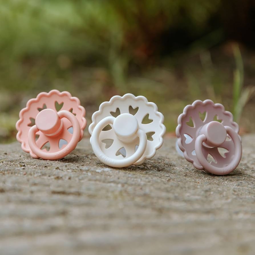 Frigg Fairytale Silicone Baby Pacifier 0-6M, 2Pack, Cream/Blush - Size 1 - Laadlee