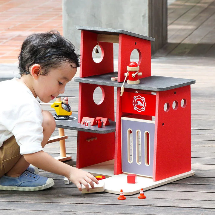 plantoys-fire-station-6