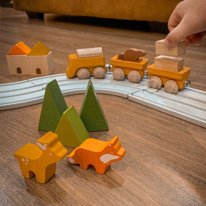 plantoys-cargo-train-4