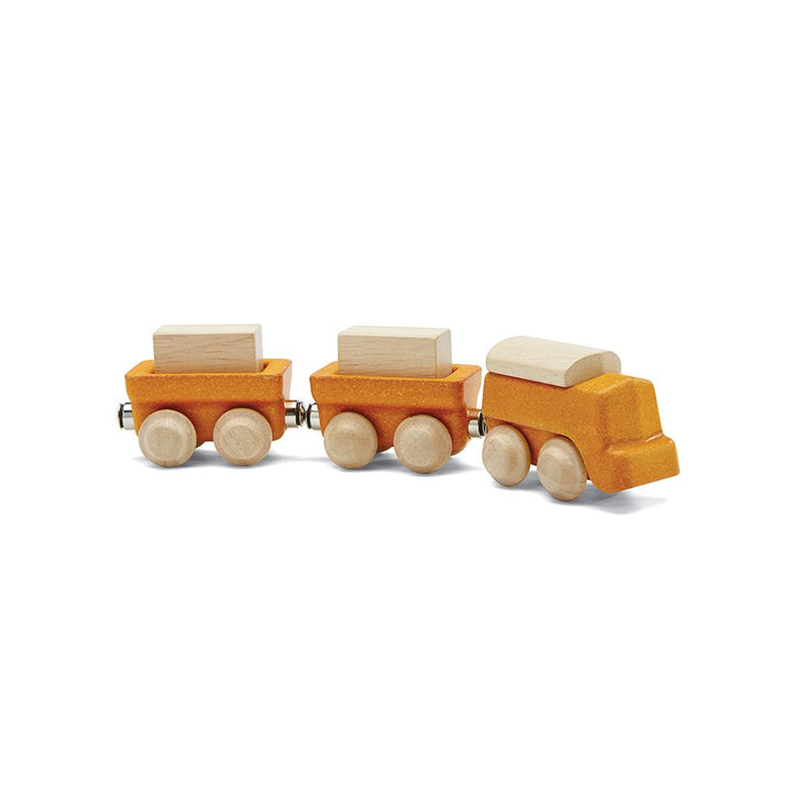 plantoys-cargo-train-1