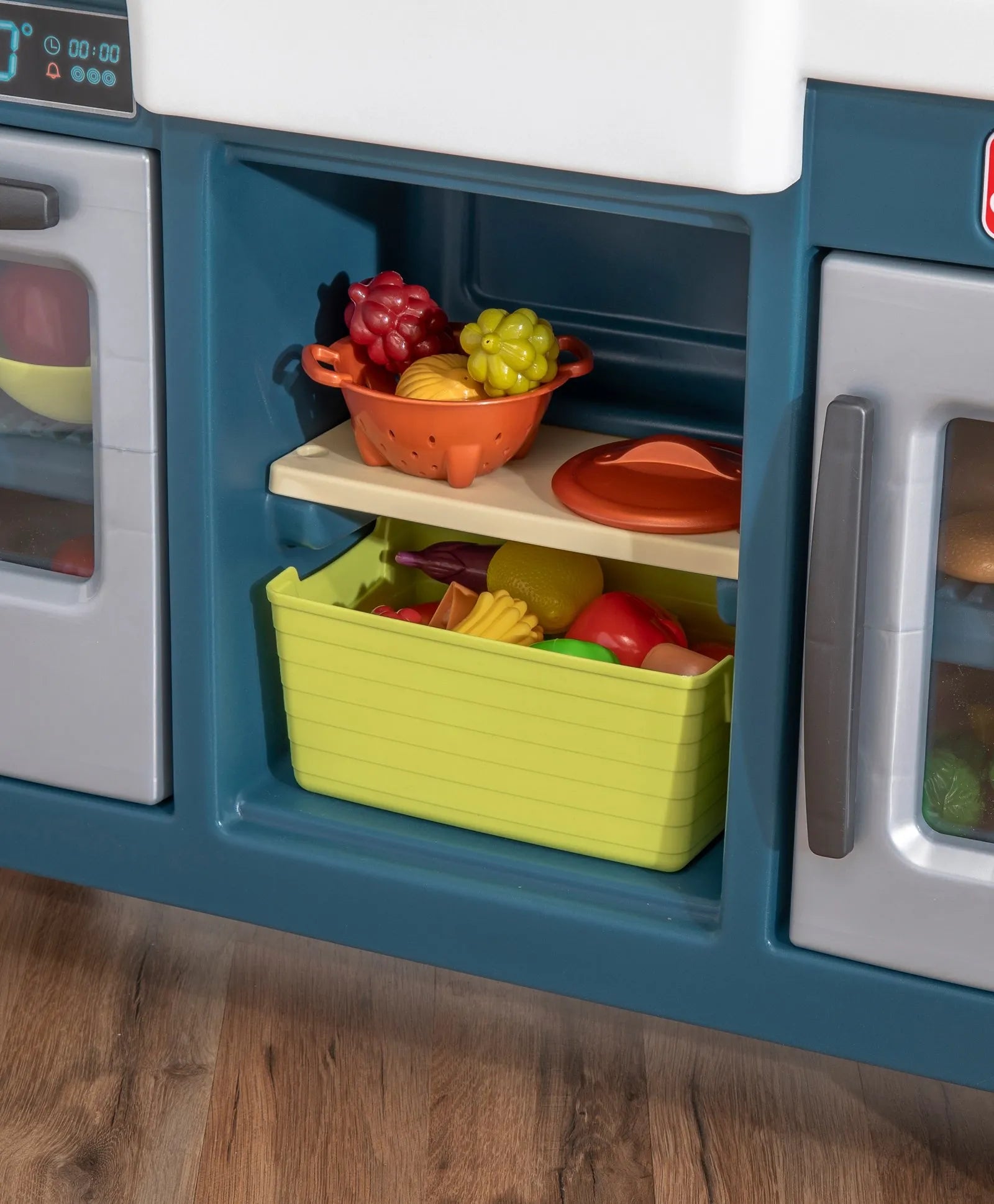 Step2 Modern Farmhouse Kitchen - Laadlee