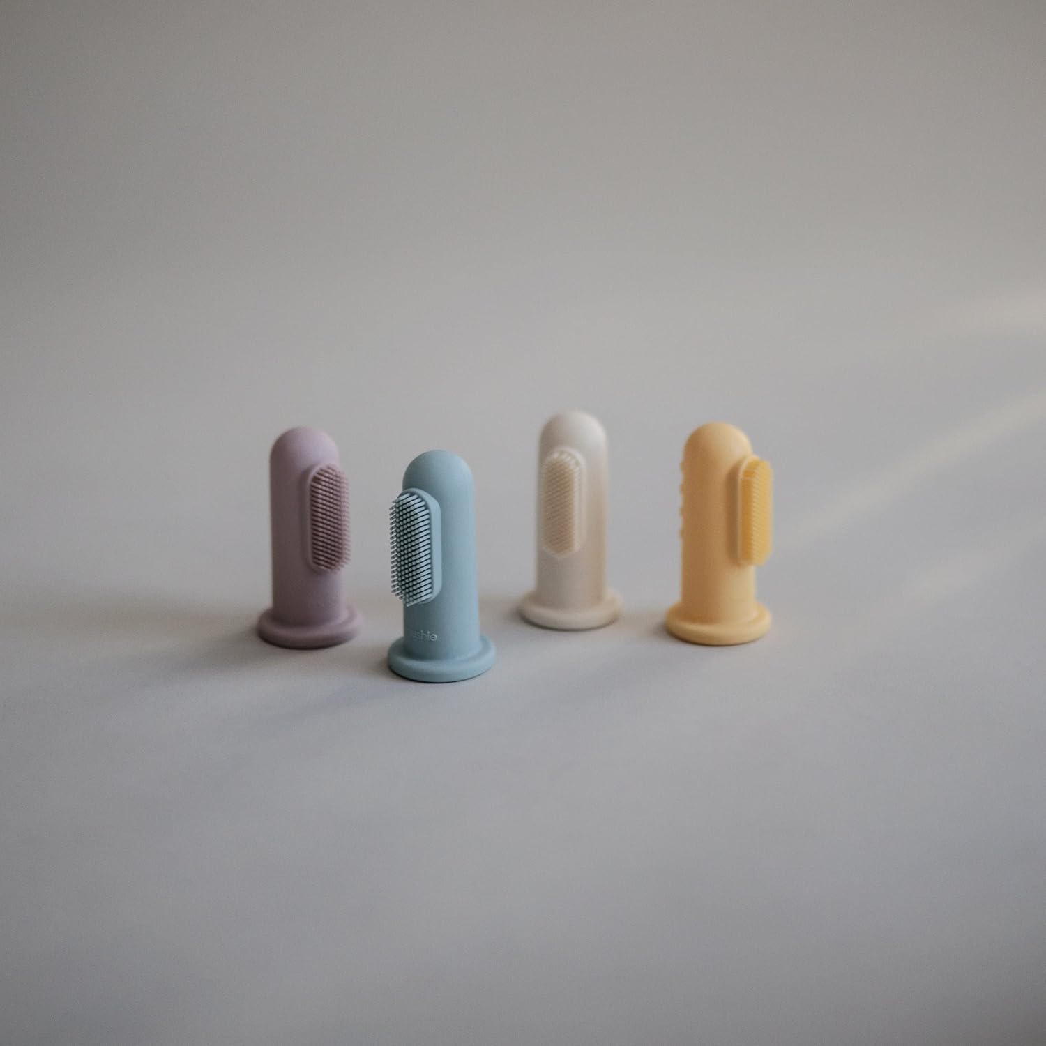 Mushie Finger Toothbrush Powder Blue/Pale Daffodil - Laadlee