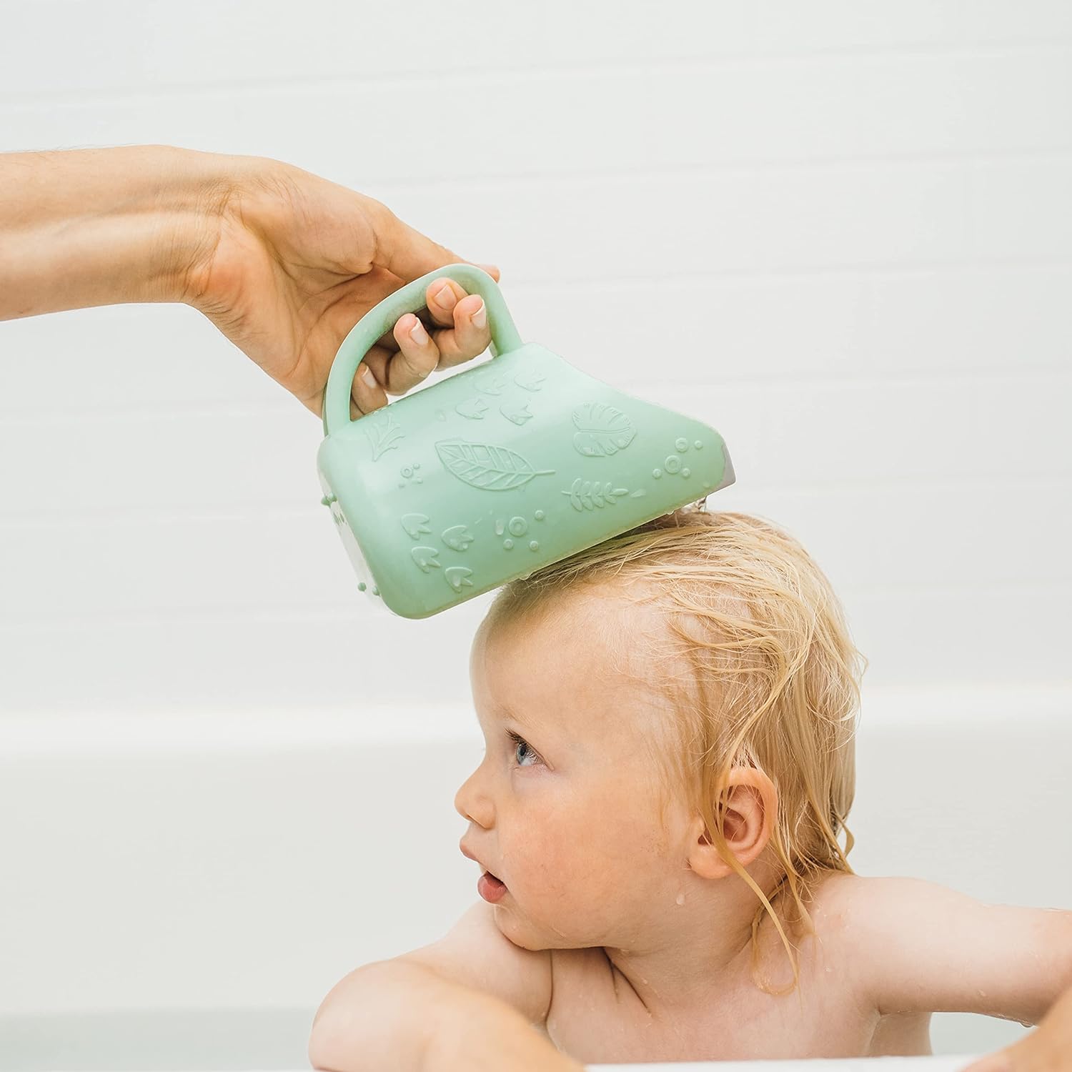 Dr. Brown's Dino Pour Bath Shampoo Rinse Cup - Laadlee