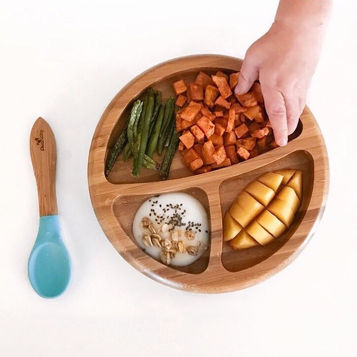 Avanchy Bamboo Suction Classic Plate With Spoon - Blue - Laadlee