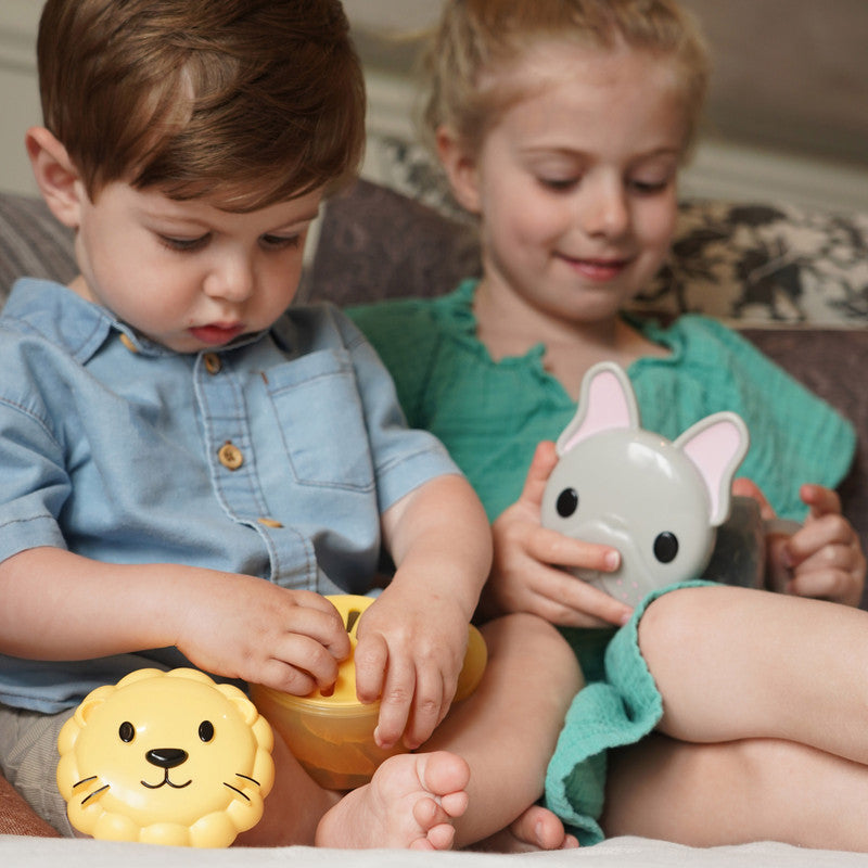 Melii Snack Container With Finger Trap - Lion - Laadlee