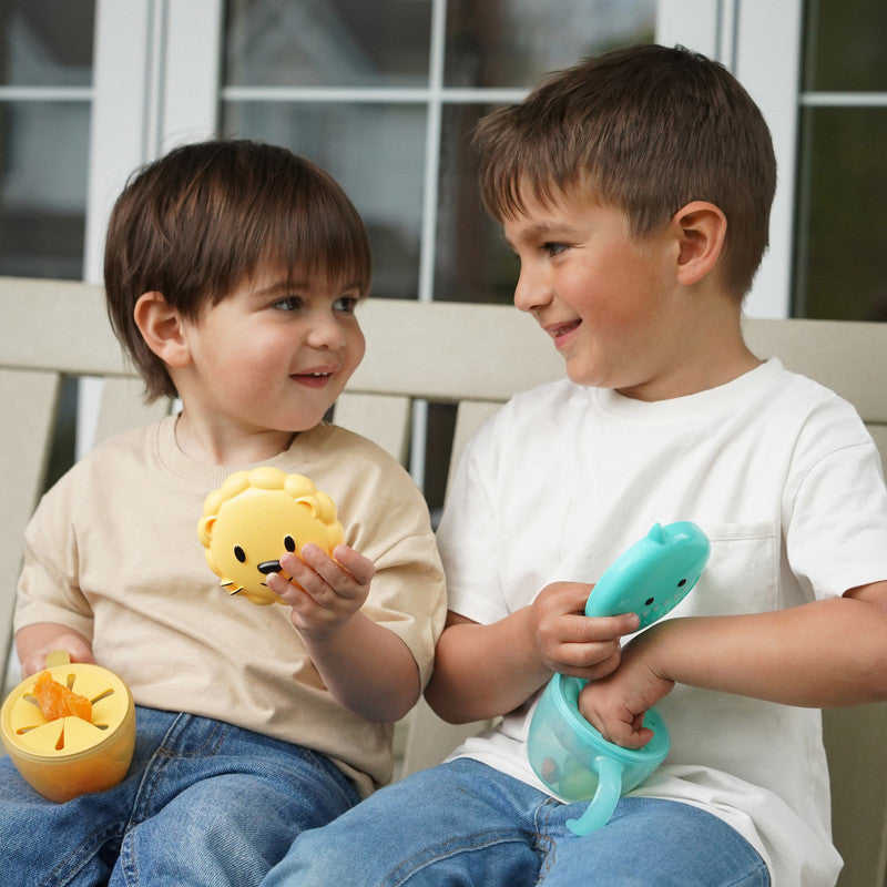 Melii Snack Container With Finger Trap - Lion - Laadlee