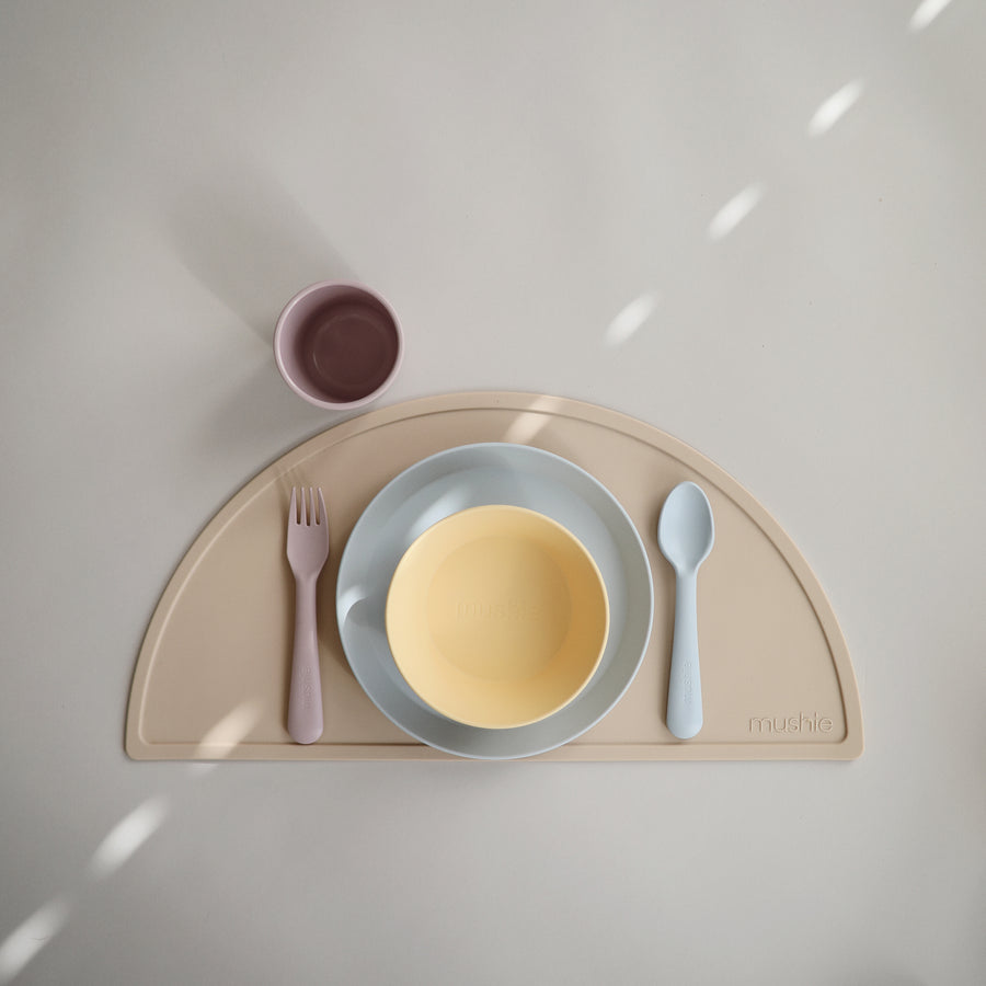 Mushie Dinner Plate Round Powder Blue - Laadlee