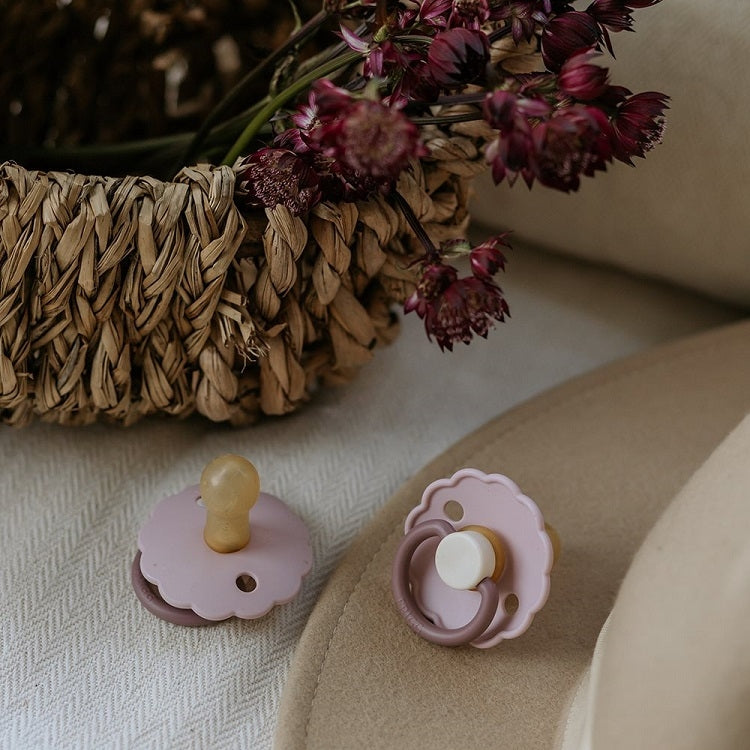 Frigg Daisy Silicone Baby Pacifier 0-6M, 1Pack, Lavender Haze - Size 1 - Laadlee
