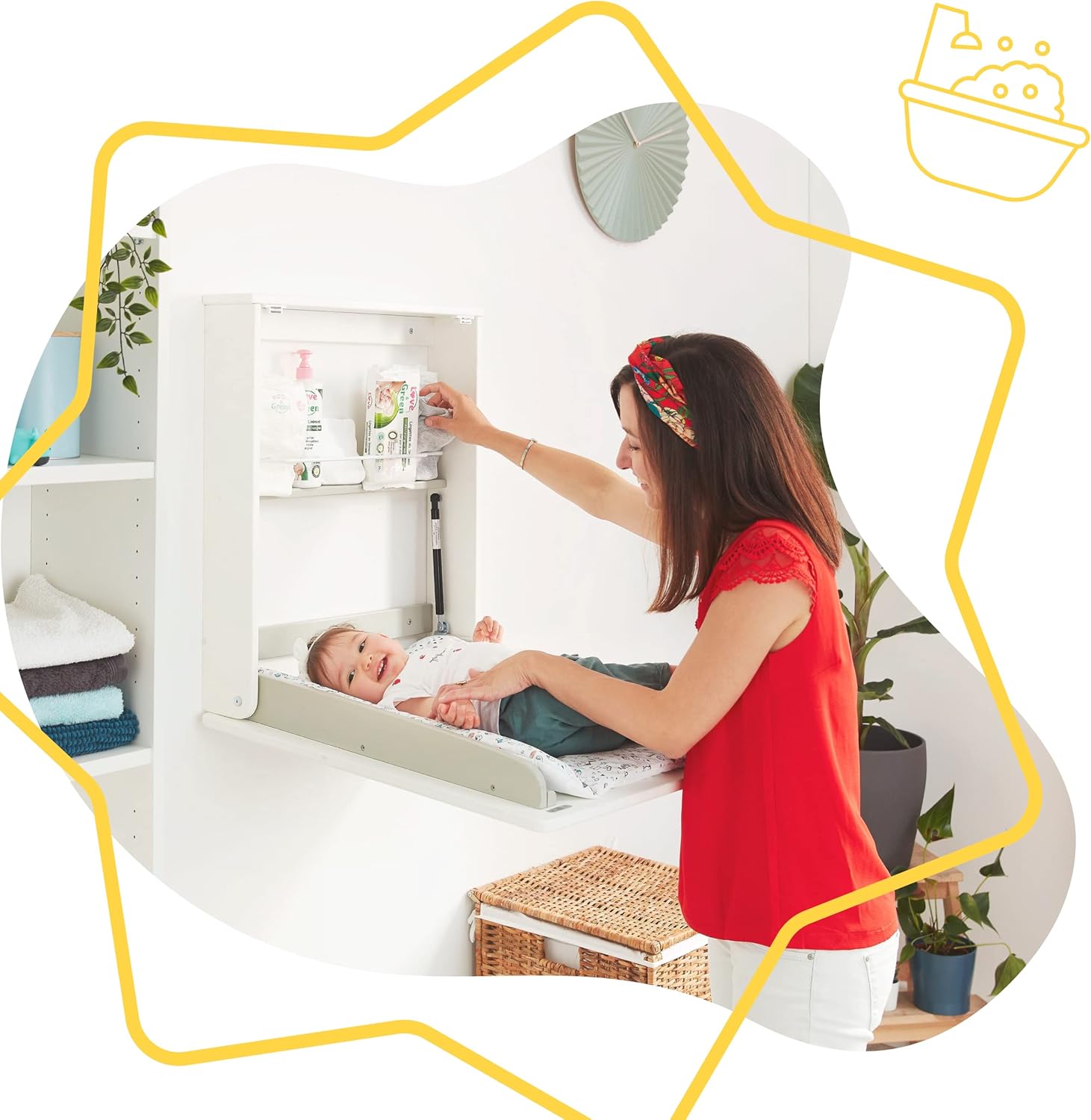 Badabulle Wall Mounted Changing Table & Changing Mat - White - Laadlee