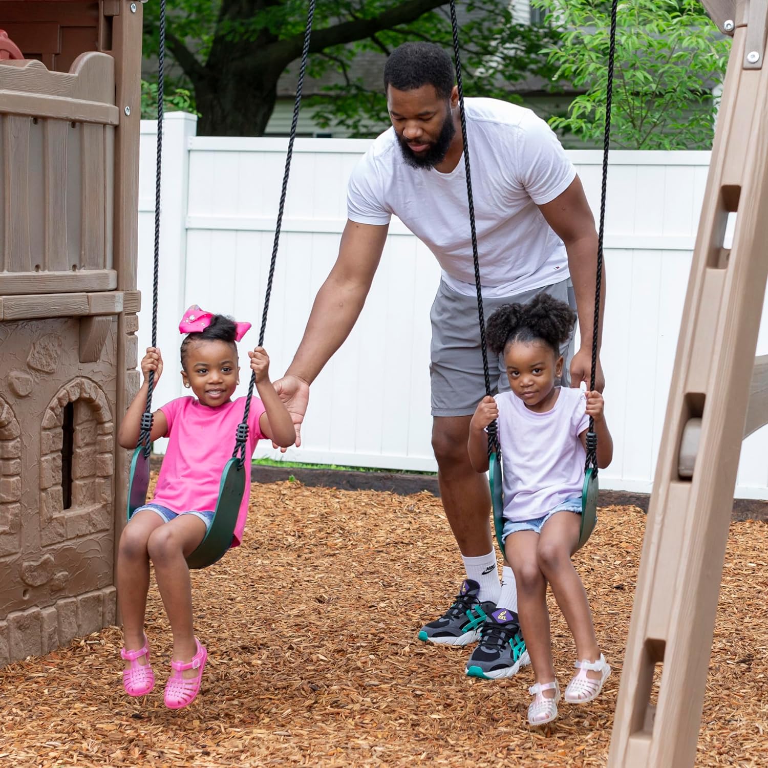 Step2 Advent Lodge Play Centre With Glider - Laadlee
